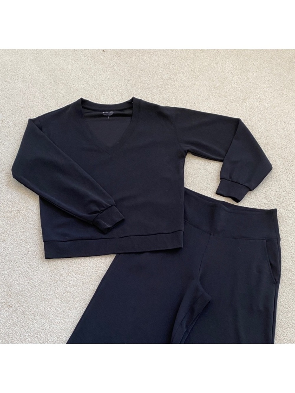 Atheta Black V-Neck Sweatshirt and Wide-Leg Lounge Cropped Pants Set